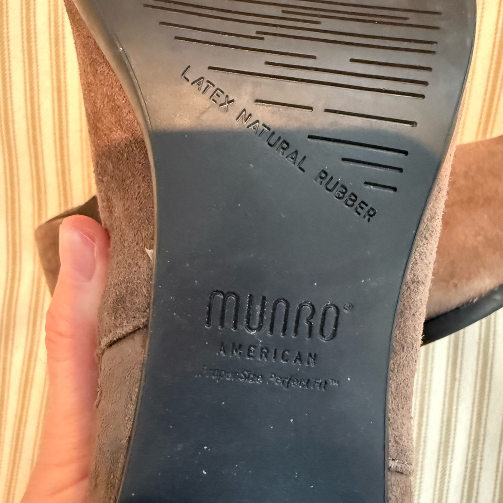 Munro Eve Peep Toe Suede Heels - Picture 7 of 7
